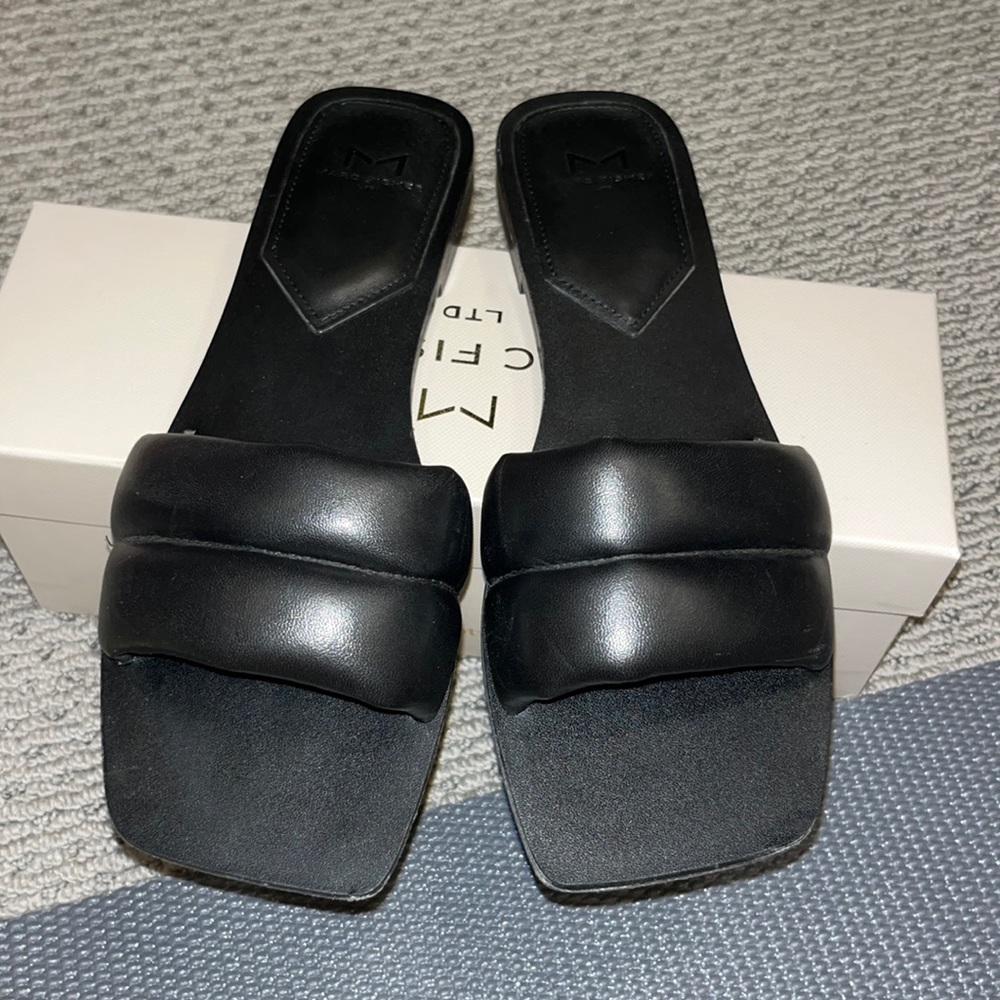 Marc Fisher black leather Ralla model